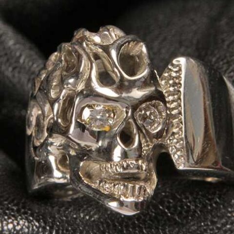 Flaming Side :: Skull Ring